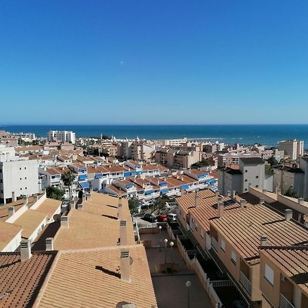 Magnificent 3 Bedroom House Close To The Beach With Community Swimming Pool Santa Pola Zewnętrze zdjęcie