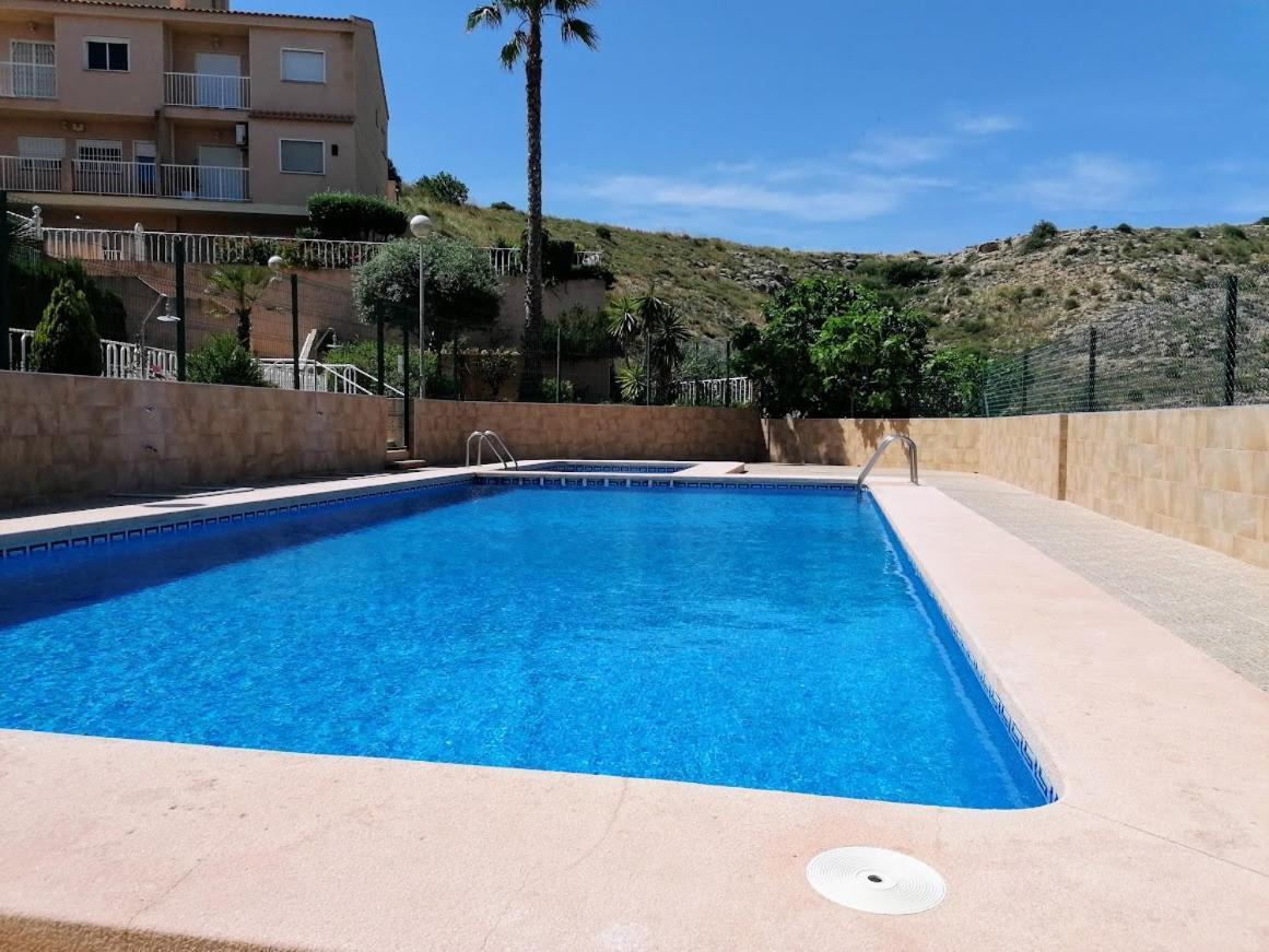 Magnificent 3 Bedroom House Close To The Beach With Community Swimming Pool Santa Pola Zewnętrze zdjęcie